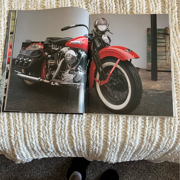 Harley Davidson Hard Cover Book - Picture 7 of 12